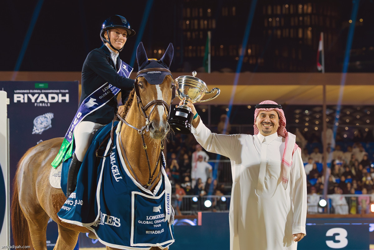 لونجين العالمية.. تتويج الفائزين