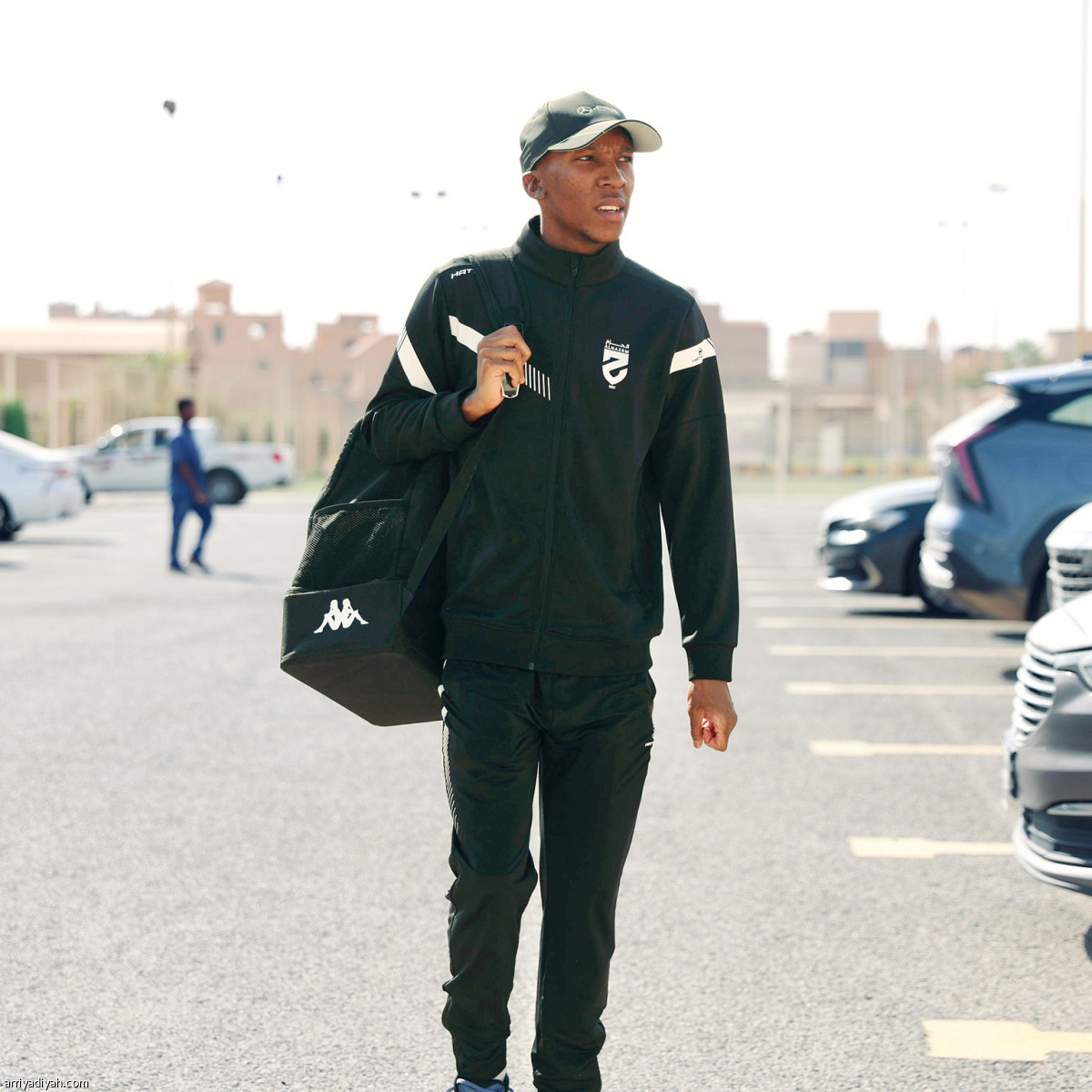 الحزم يغادر