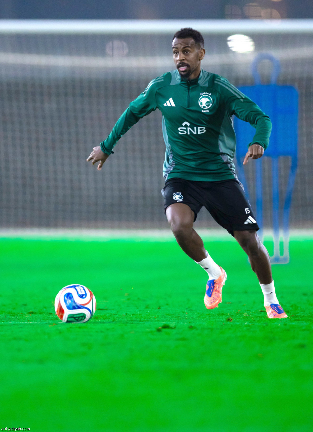 «الصقور» يستعدون