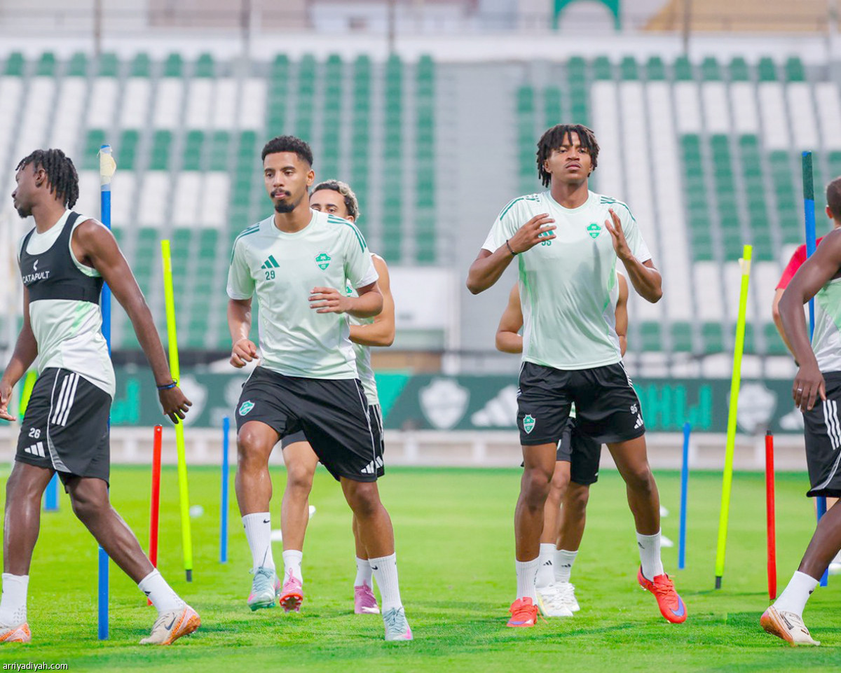 الأهلي يعاود التحضيرات