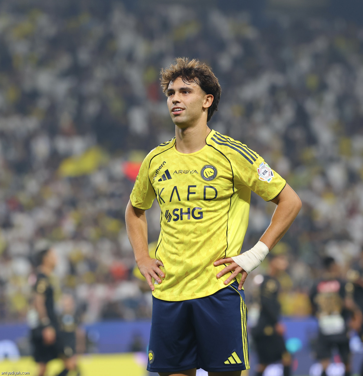 رباعية وعلامة كاملة