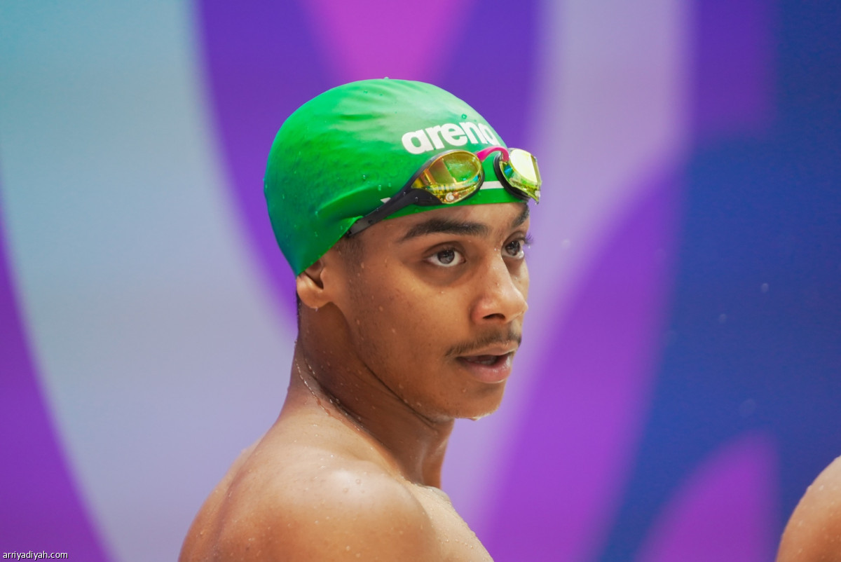 انطلاقة السباحة